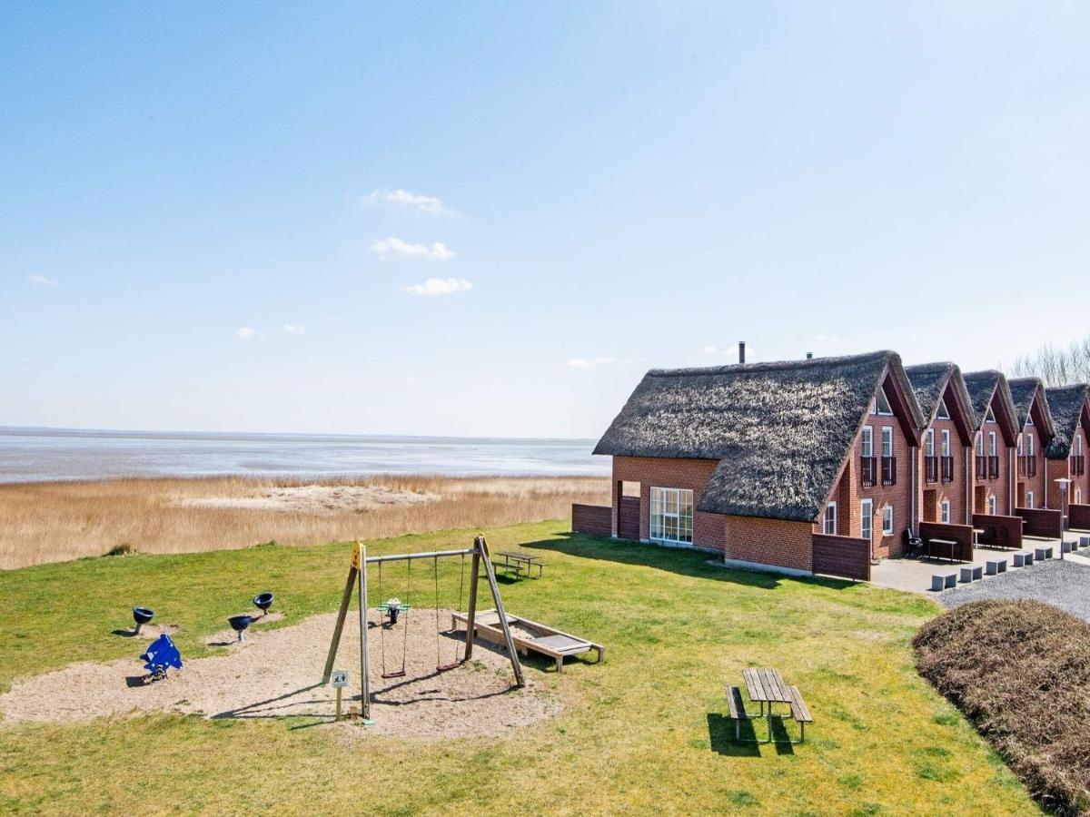 8 Person Holiday Home In R M Bolilmark Eksteriør billede
